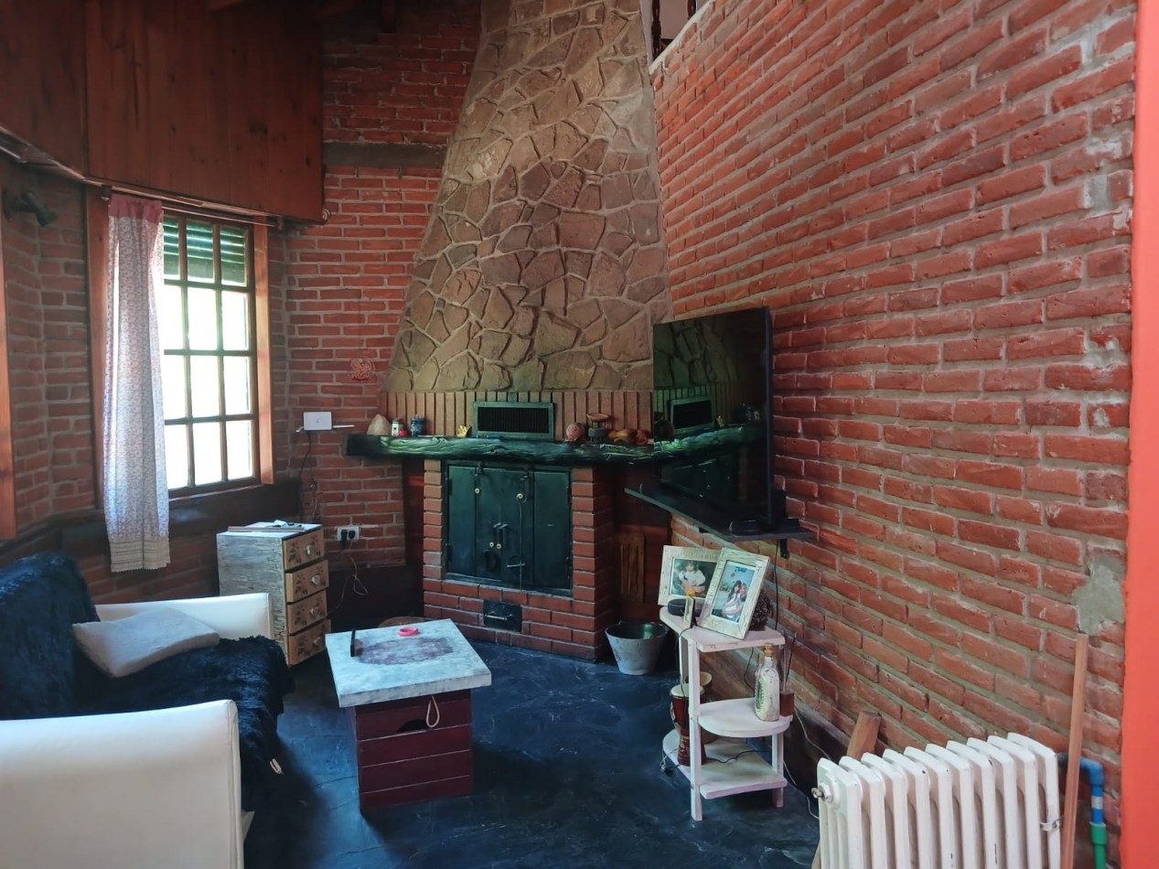 Venta Casa 4 ambientes, con gran parque, Bosque Peralta Ramos