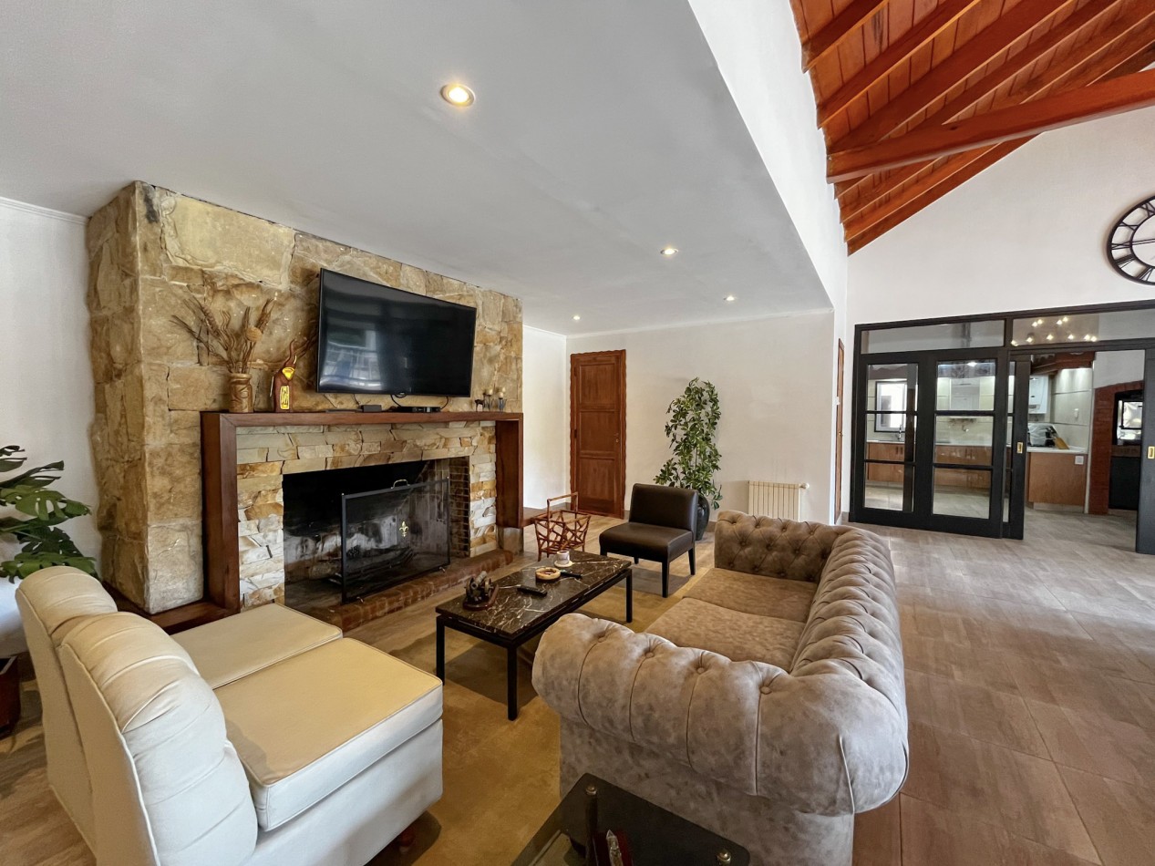 CASA EN VENTA LOMAS DE STELLA MARIS