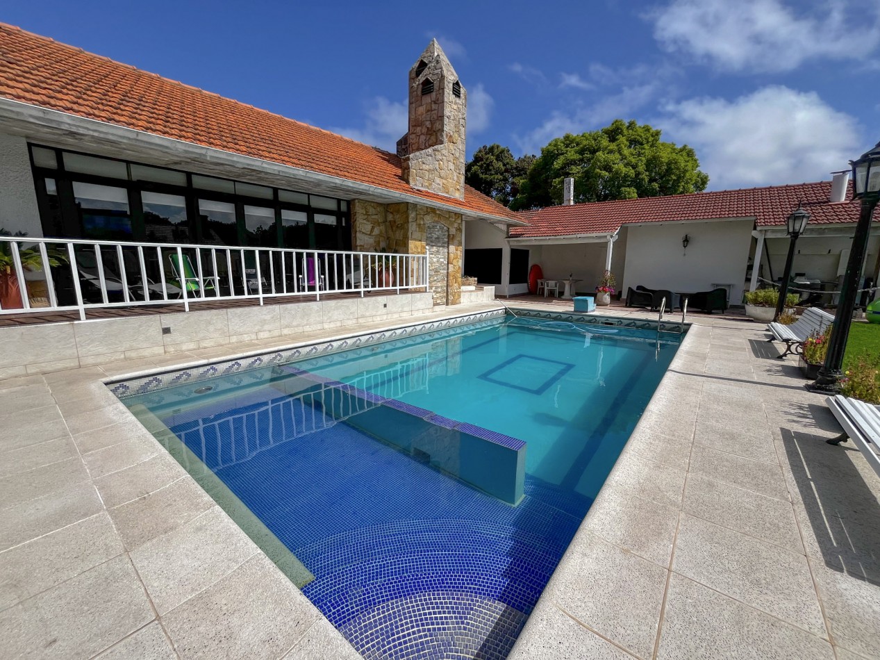 CASA EN VENTA LOMAS DE STELLA MARIS