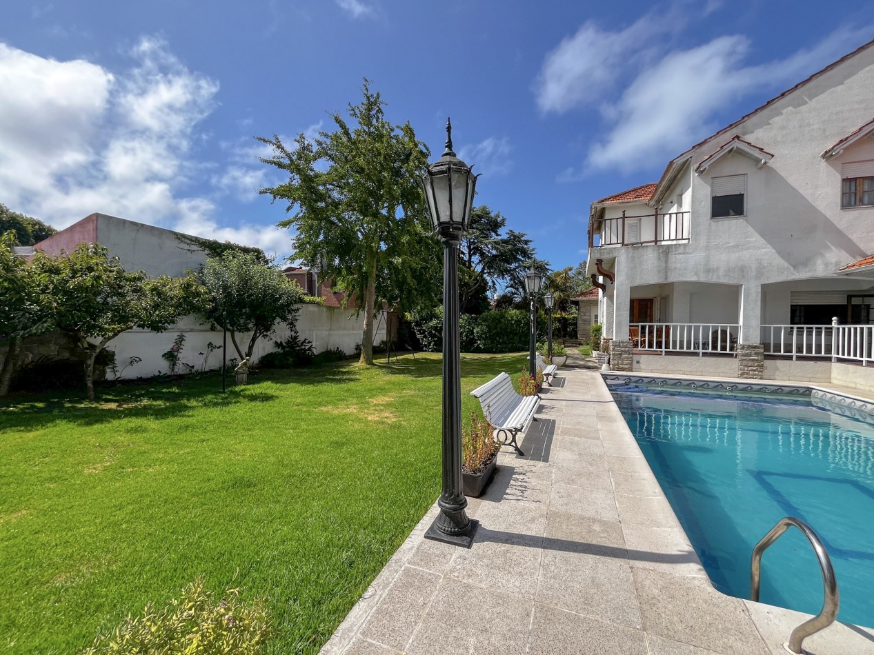 CASA EN VENTA LOMAS DE STELLA MARIS