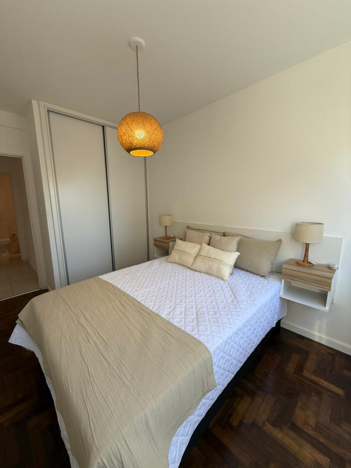 VENTA DEPARTAMENTO 2 AMBIENTES A LA CALLE CON BALCON RECILADO Y AMOBLADO CENTRO