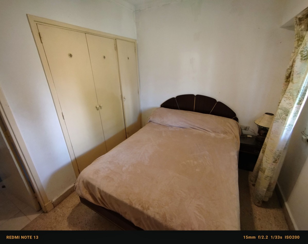 Casa 3 ambientes sobre Mario Bravo a 150 mts de la costa