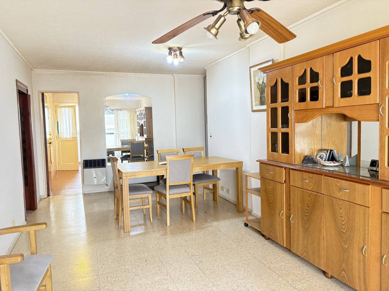 DEPARTAMENTO 3 AMBIENTES AL FRENTE - EXCELENTE UBICACION EN EL CENTRO DE MAR DEL PLATA 