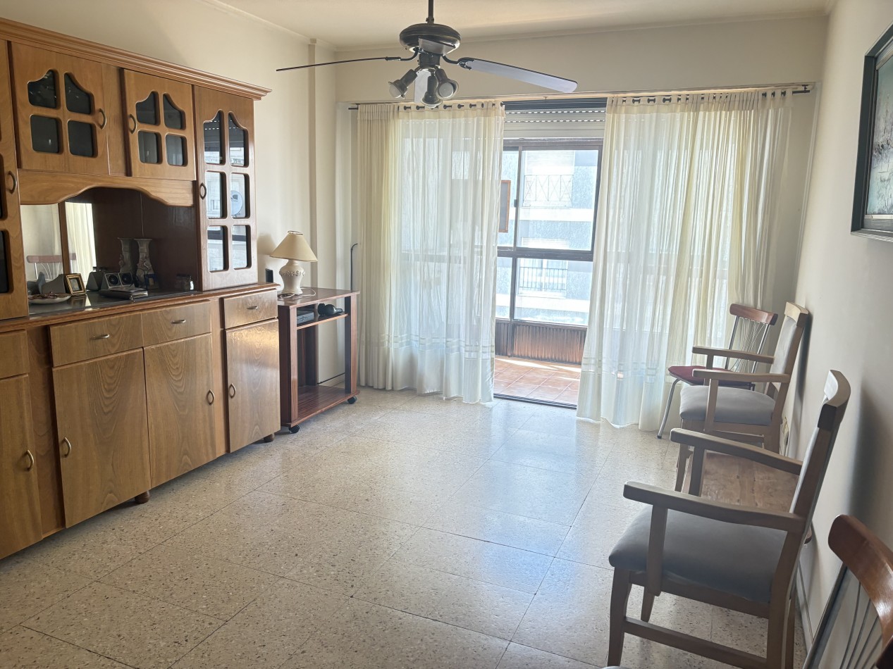 DEPARTAMENTO 3 AMBIENTES AL FRENTE - EXCELENTE UBICACION EN EL CENTRO DE MAR DEL PLATA 