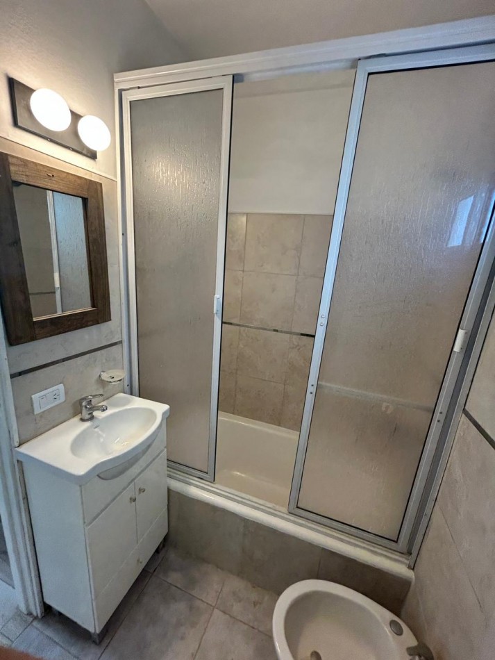 Venta Departamento 3 ambientes parcialmente reciclado muy luminoso