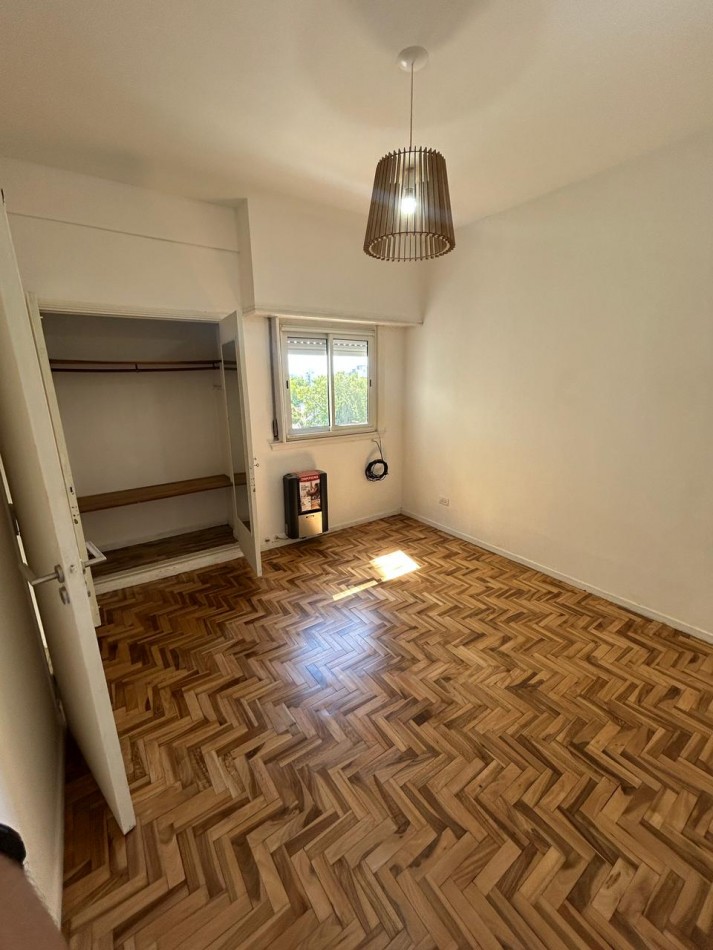 Venta Departamento 3 ambientes parcialmente reciclado muy luminoso