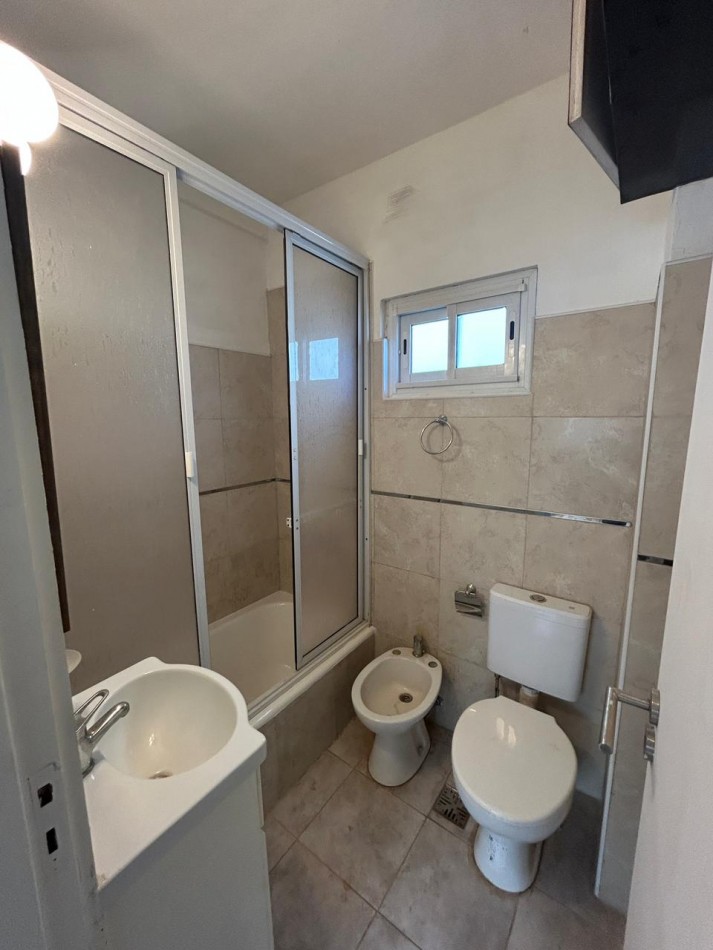 Venta Departamento 3 ambientes parcialmente reciclado muy luminoso