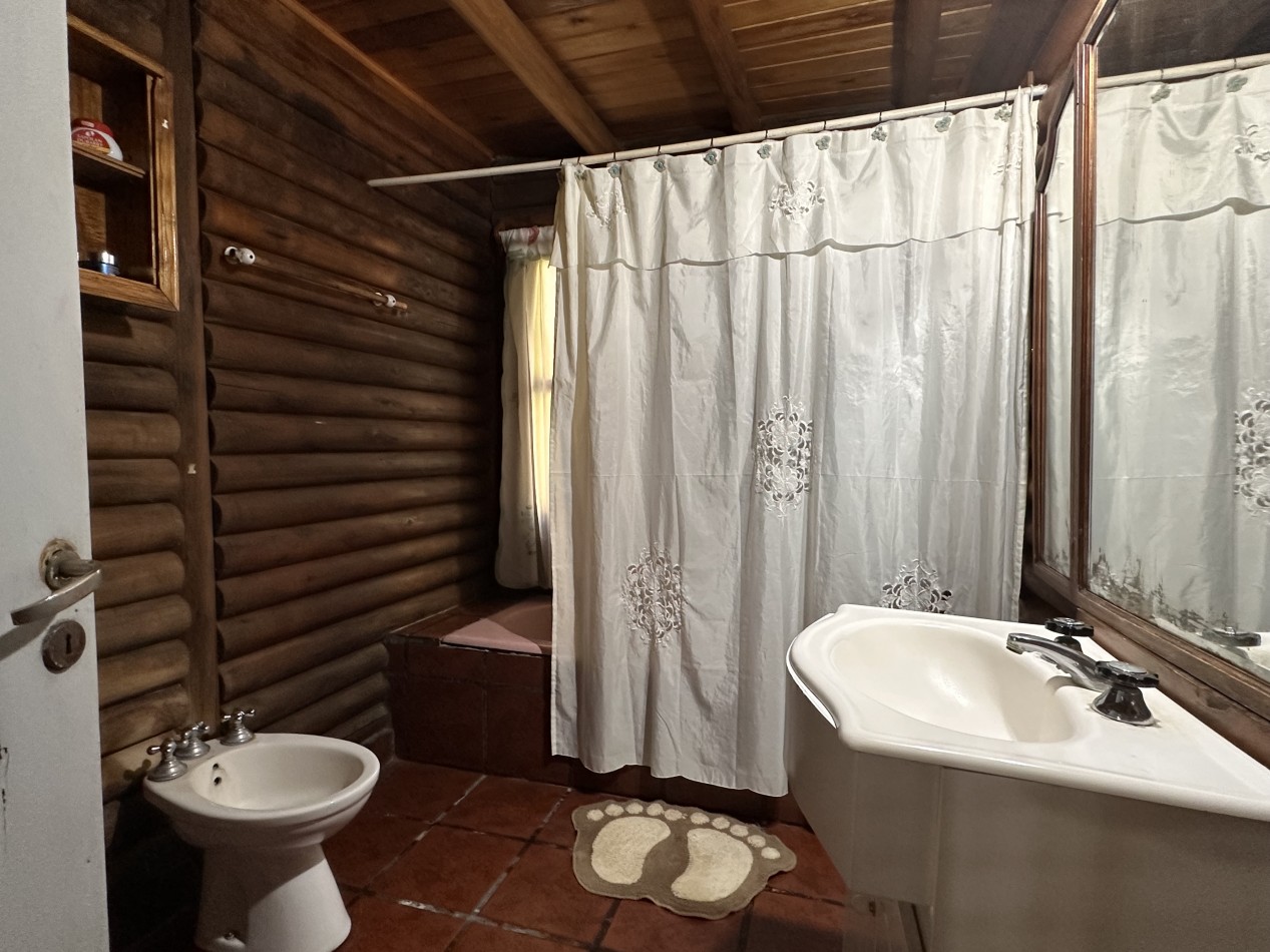 VENTA CASA BOSQUE PERALTA RAMOS GRAN LOTE