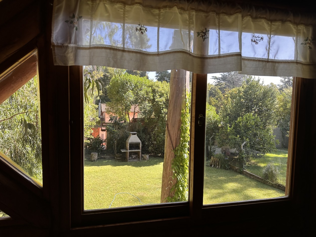 VENTA CASA BOSQUE PERALTA RAMOS GRAN LOTE