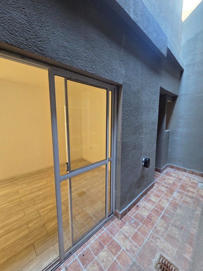 PH 2 AMBIENTES CON PATIO CONTRAFRENTE