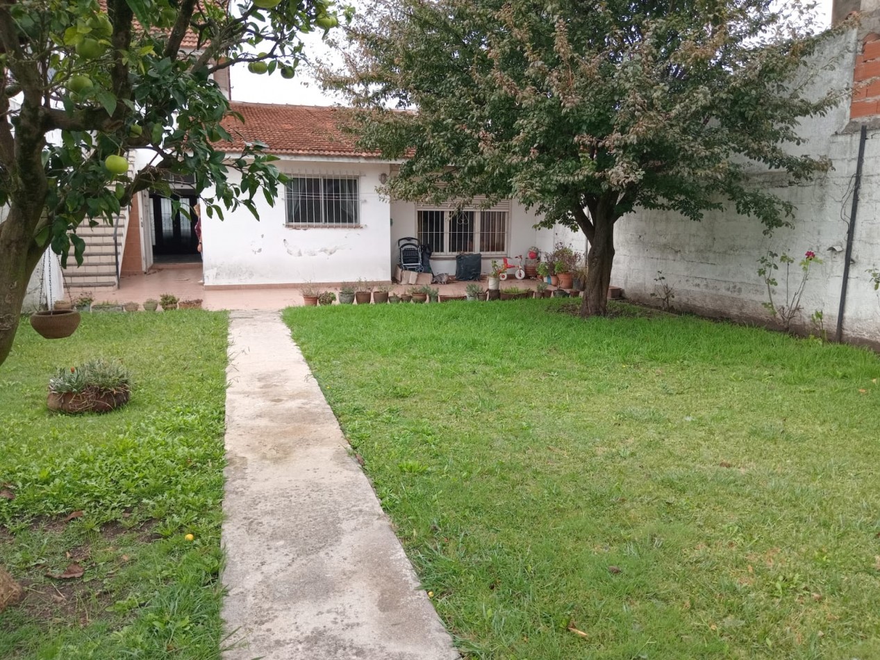 CASA 3 AMBIENTES CON DEPARTAMENTO Y QUINCHO