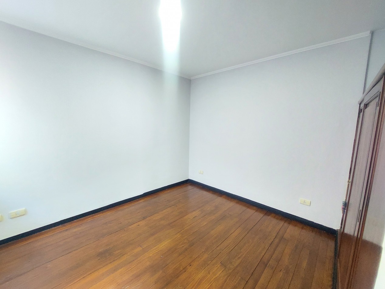 PH 2 amb. con 2 patios y parrilla. 