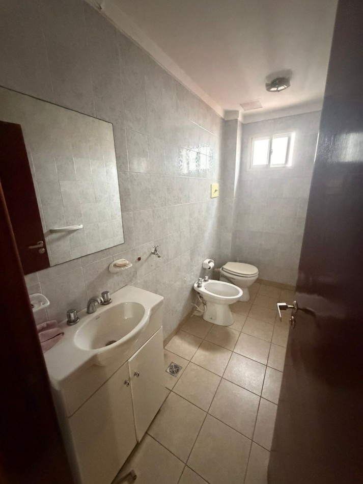 OFICINA EN ALQUILER- ACHA Y 12 DE OCTUBRE