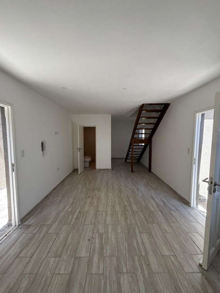 DUPLEX 3 AMBIENTES CONTRAFRENTE