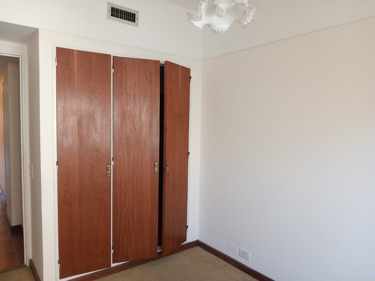 DEPARTAMENTO 5 AMB. CON BALCON Y COCHERA - 136M