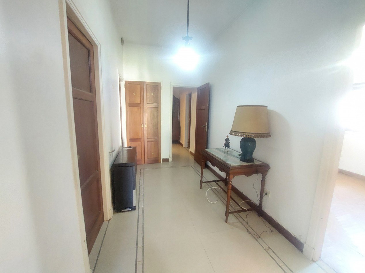 Casa de 4 ambientes en zona Guemes