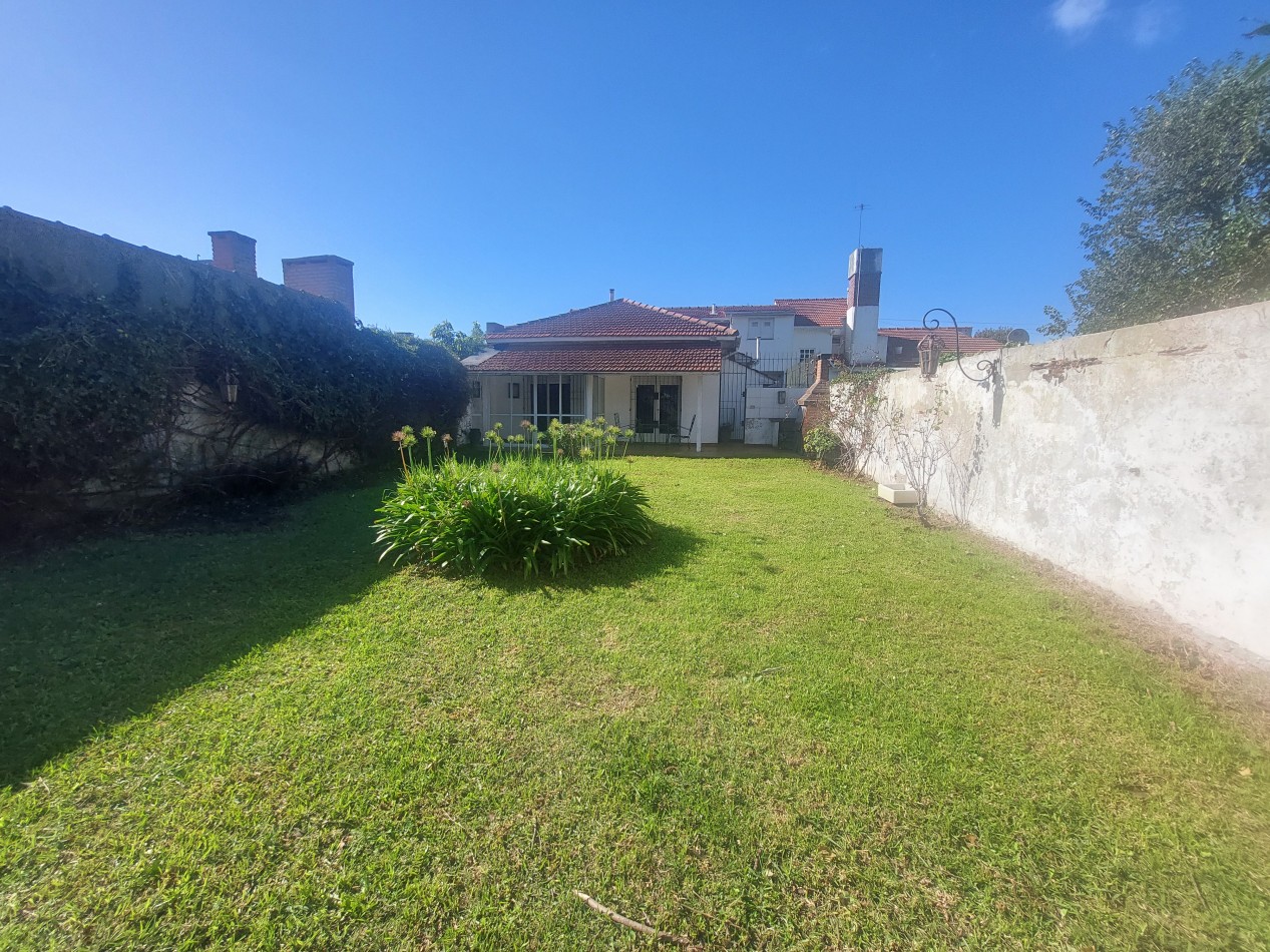 Casa de 4 ambientes en zona Guemes