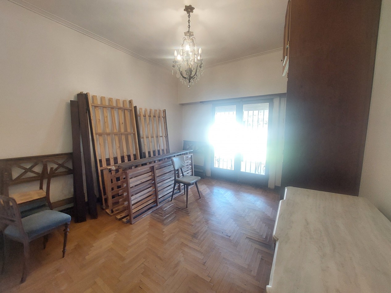 Casa de 4 ambientes en zona Guemes