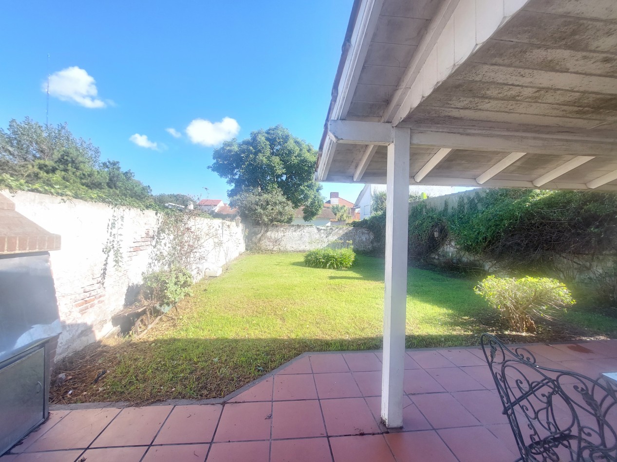 Casa de 4 ambientes en zona Guemes