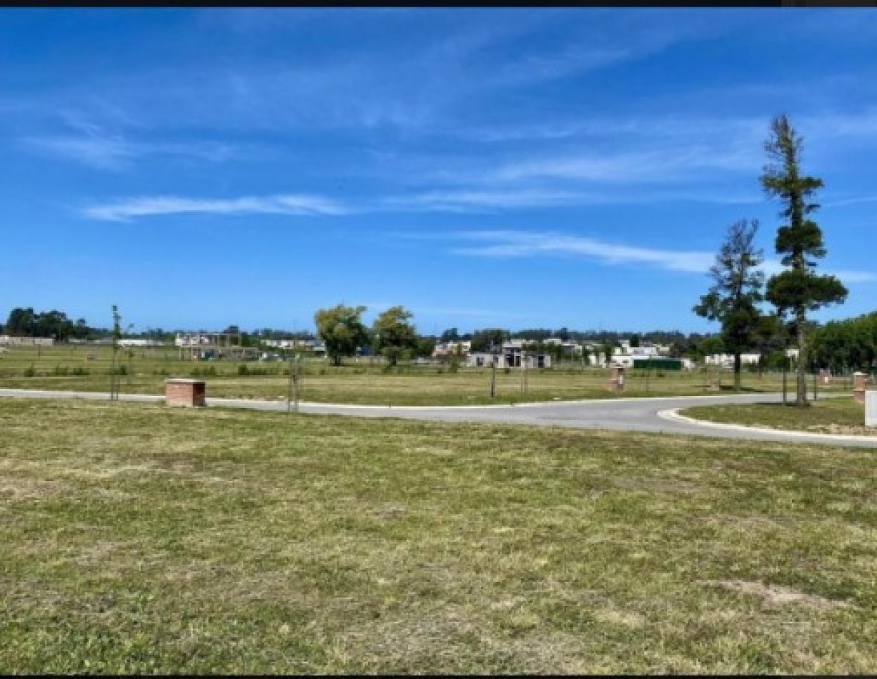 TERRENO / LOTE EN BARRIO PRIVADO ARENAS CHICO
