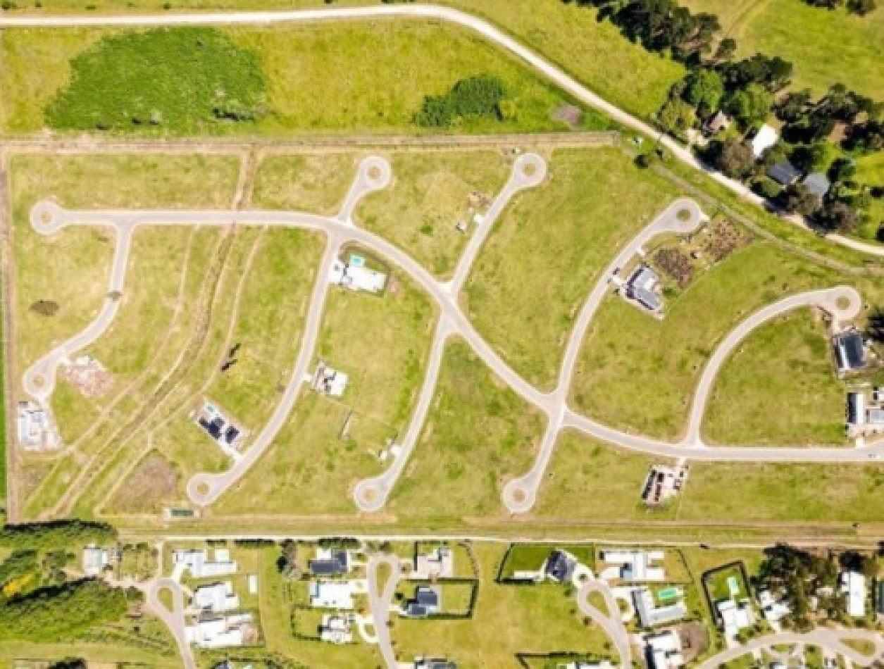 TERRENO / LOTE EN BARRIO PRIVADO ARENAS CHICO