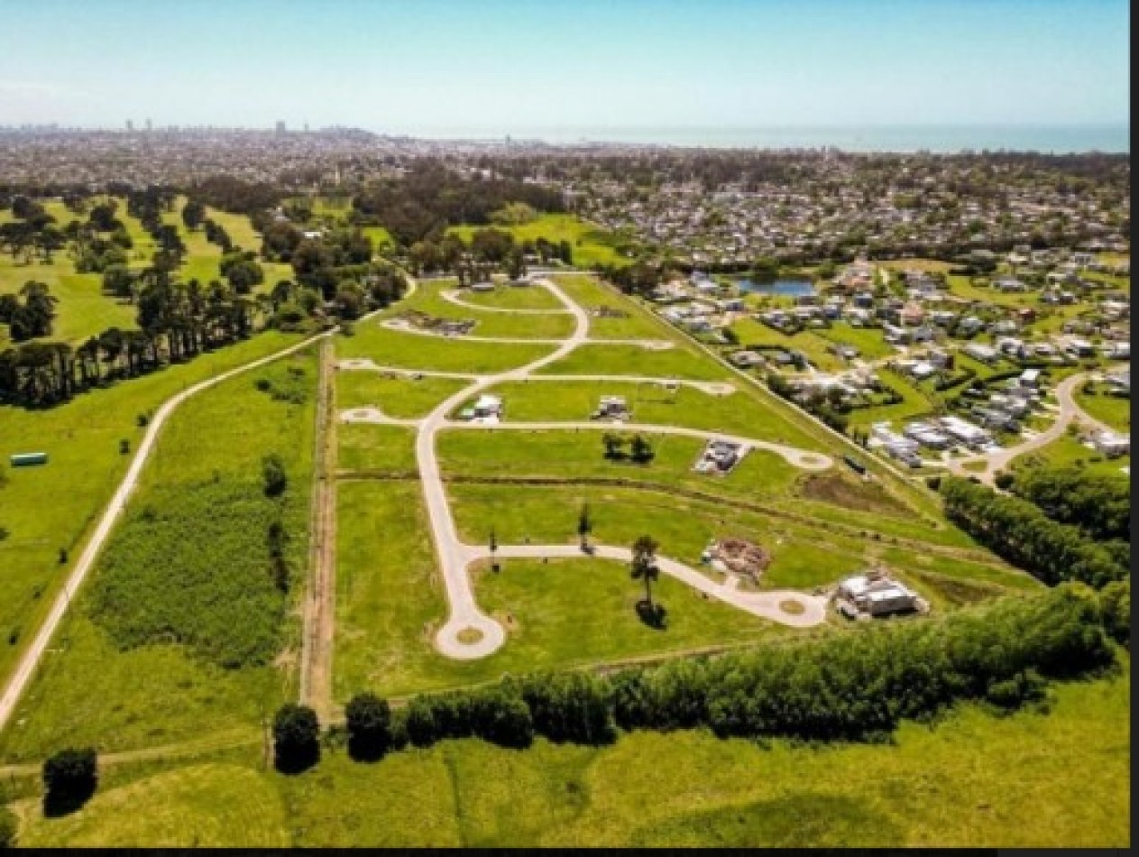 TERRENO / LOTE EN BARRIO PRIVADO ARENAS CHICO