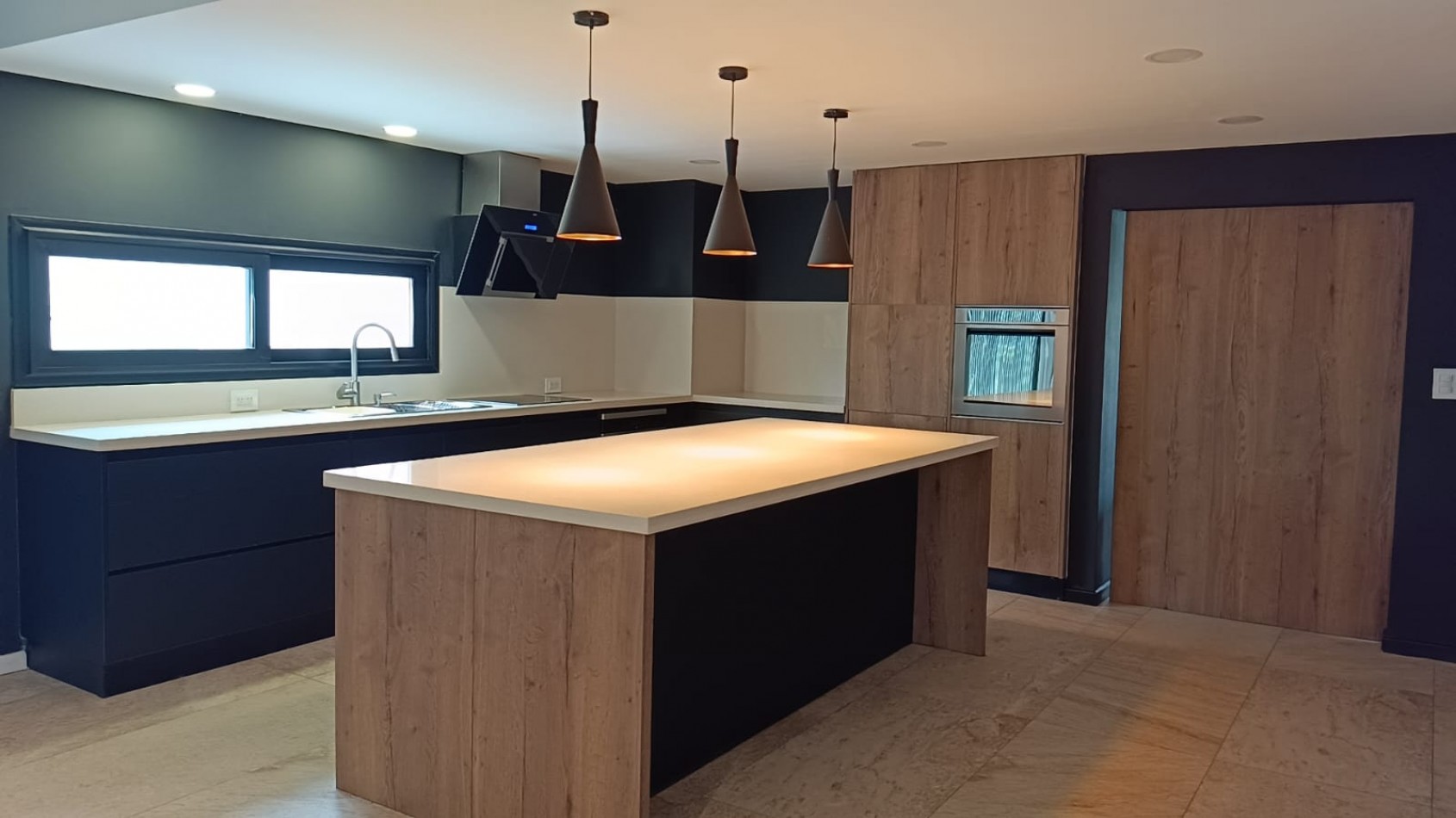 ALQUILER CASA 5 AMBIENTES -RUMENCO-LAS LOMAS