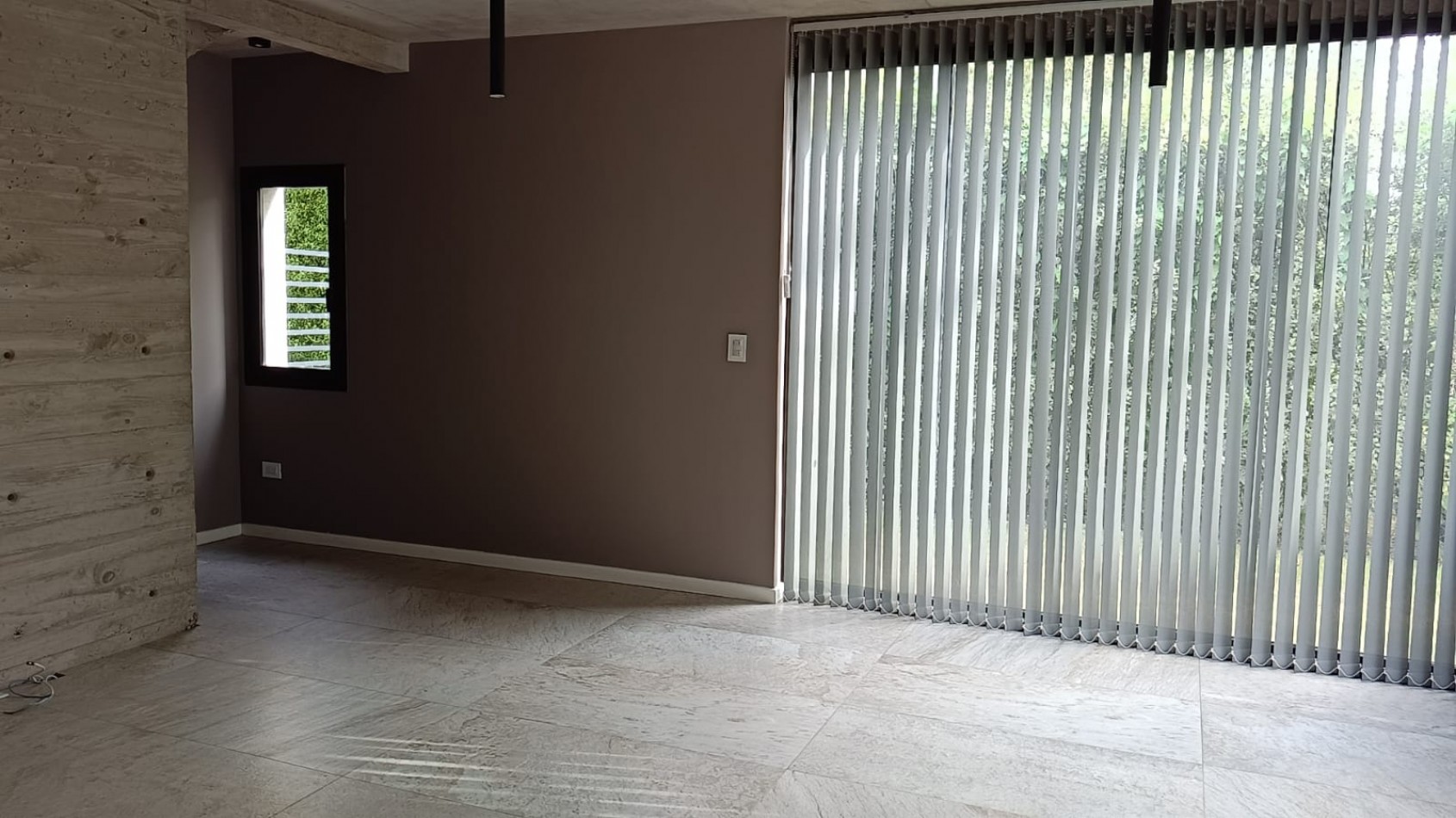 ALQUILER CASA 5 AMBIENTES -RUMENCO-LAS LOMAS