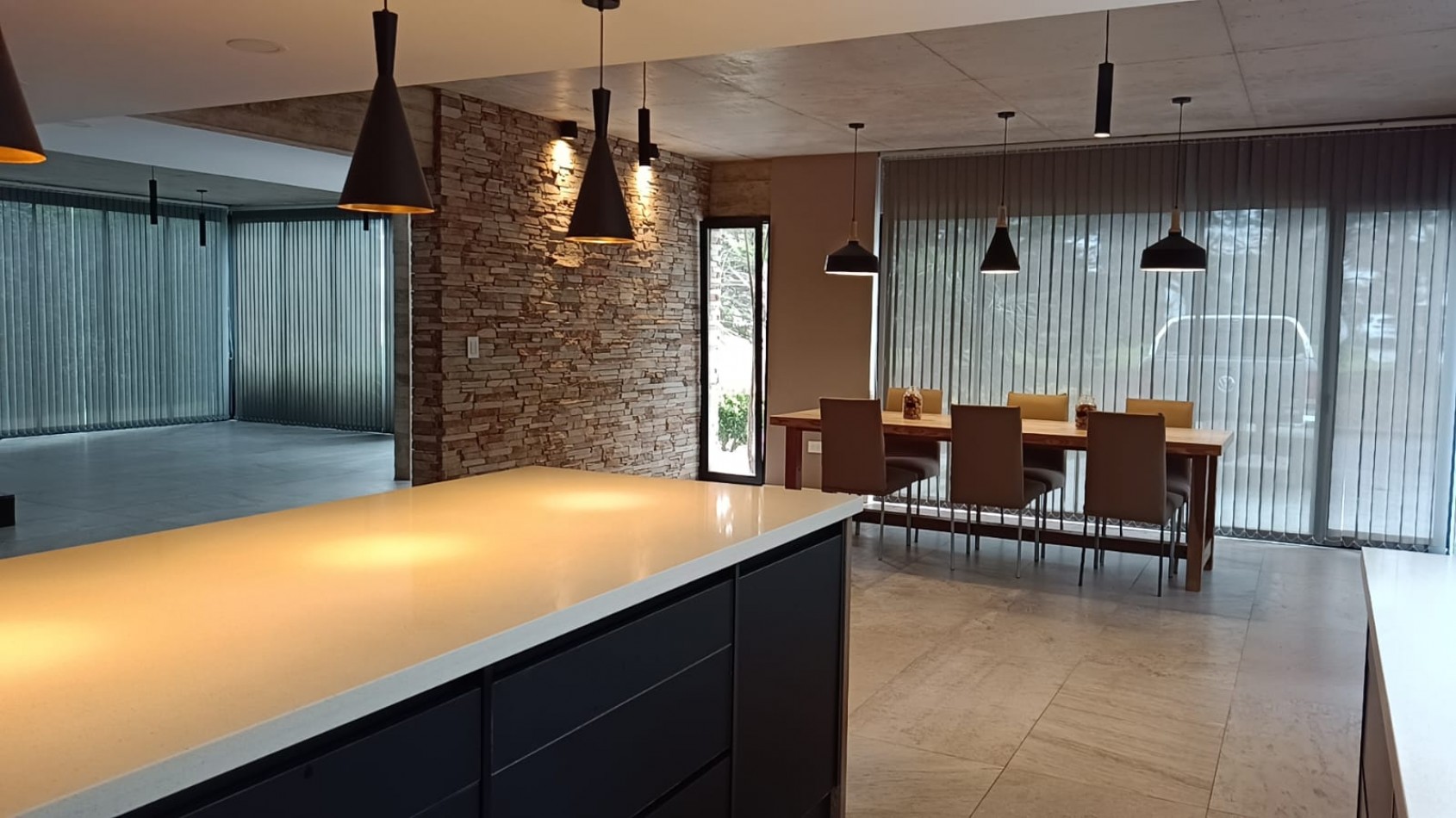 ALQUILER CASA 5 AMBIENTES -RUMENCO-LAS LOMAS