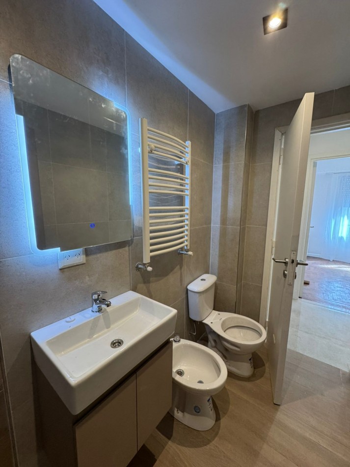 DEPARTAMENTO 3 AMBIENTES CON BALCON -FRENTE-