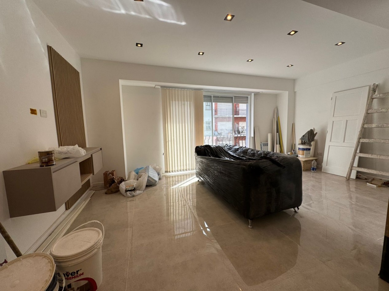 DEPARTAMENTO 3 AMBIENTES CON BALCON -FRENTE-