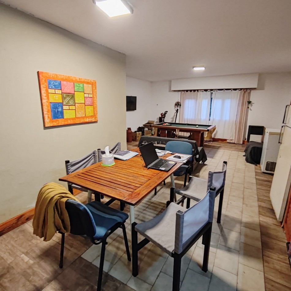 Casa 3 amb con parque y pileta barranca los Lobos 