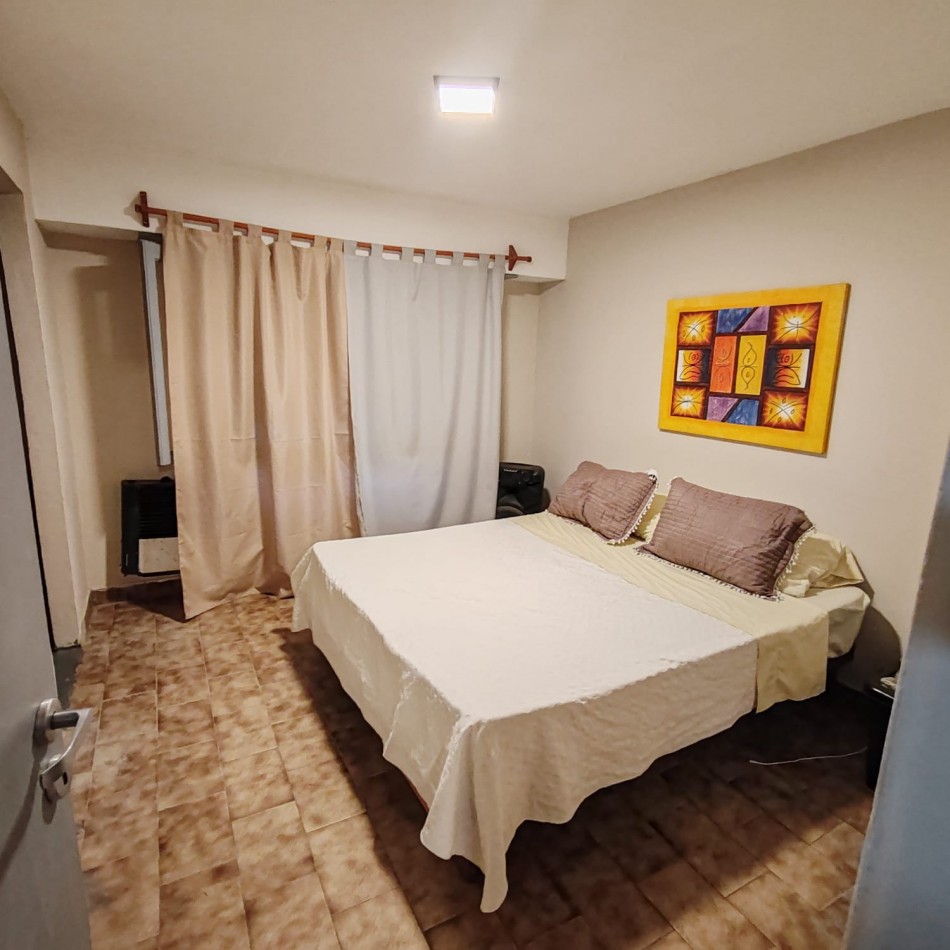 Casa 3 amb con parque y pileta barranca los Lobos 