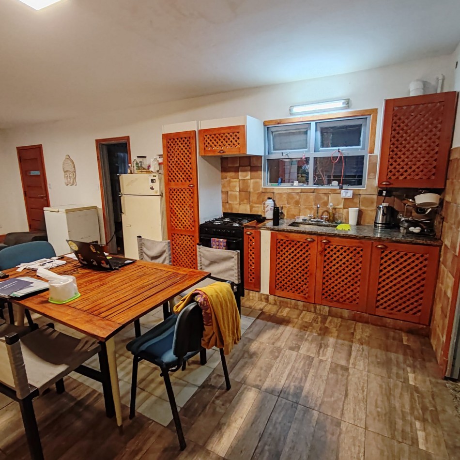 Casa 3 amb con parque y pileta barranca los Lobos 