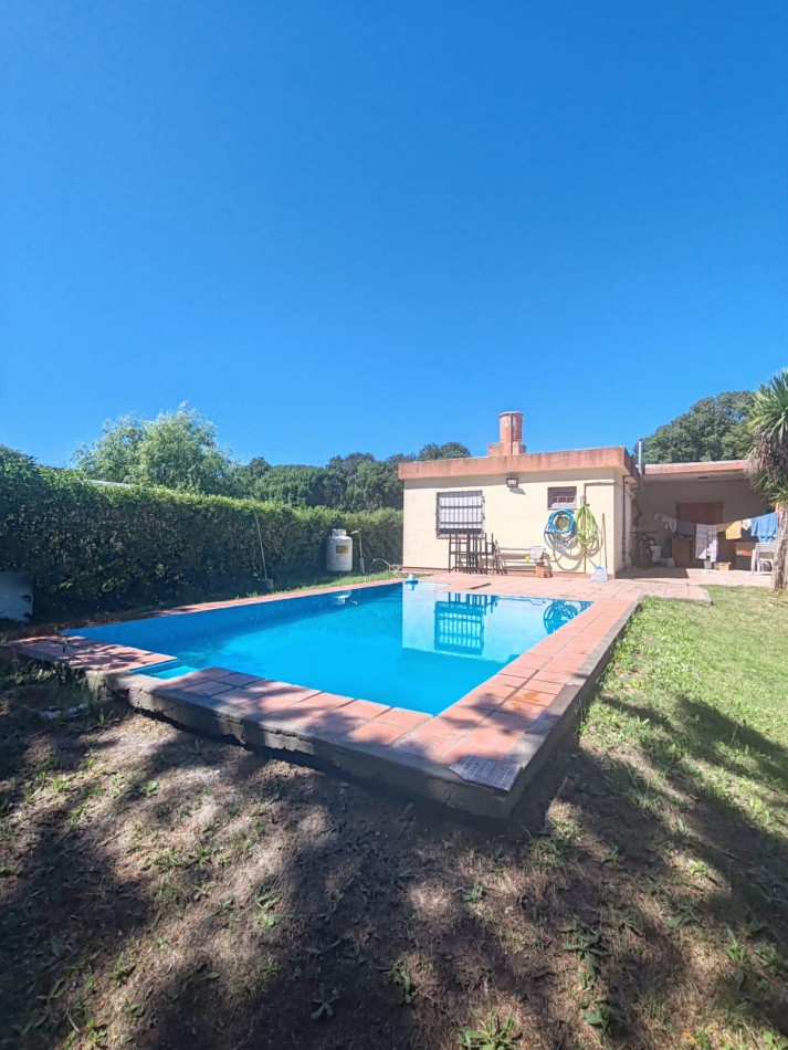 Casa 3 amb con parque y pileta barranca los Lobos 