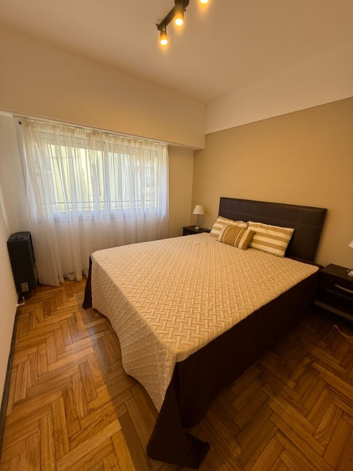 Venta Departamento 3 ambientes a la calle con Balcon corrido