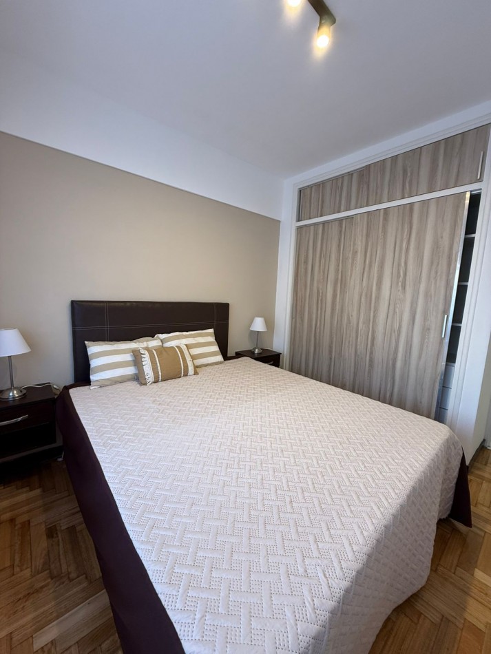 Venta Departamento 3 ambientes a la calle con Balcon corrido