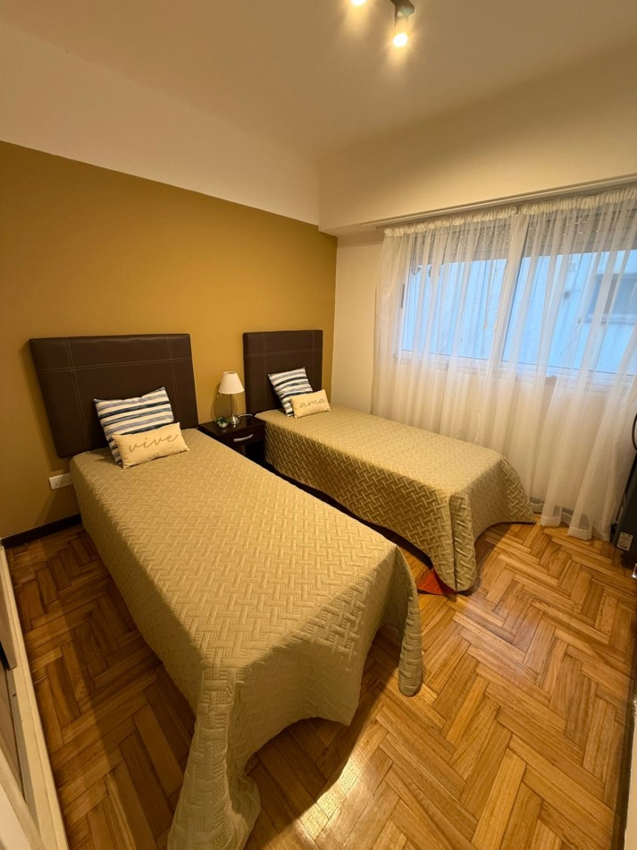 Venta Departamento 3 ambientes a la calle con Balcon corrido