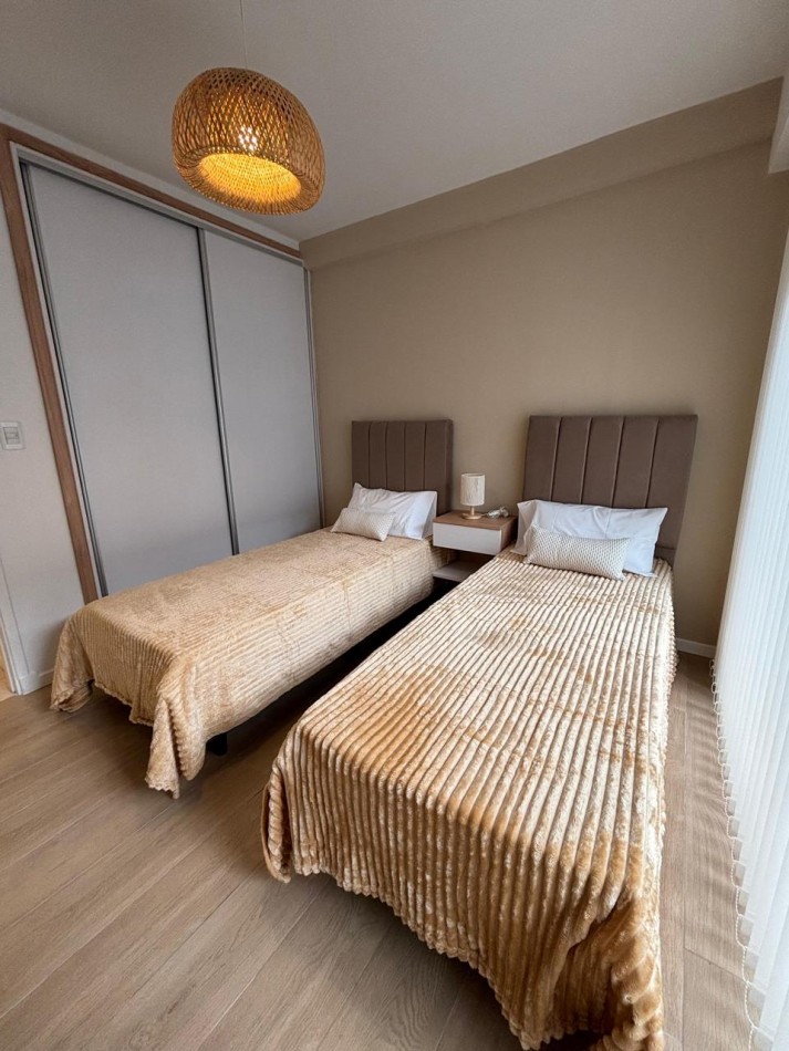 Venta Departamento 3 ambientes a la calle con Balcon