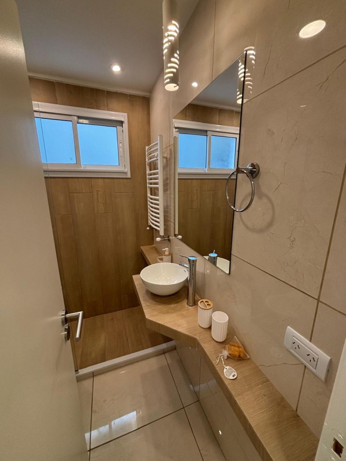 Venta Departamento 3 ambientes a la calle con Balcon