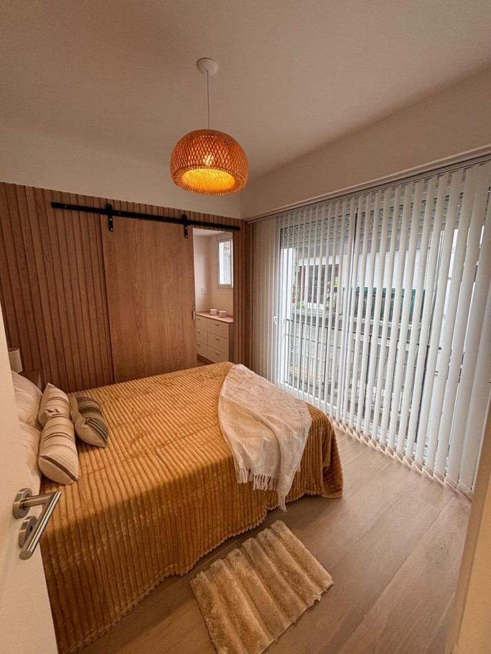 Venta Departamento 3 ambientes a la calle con Balcon