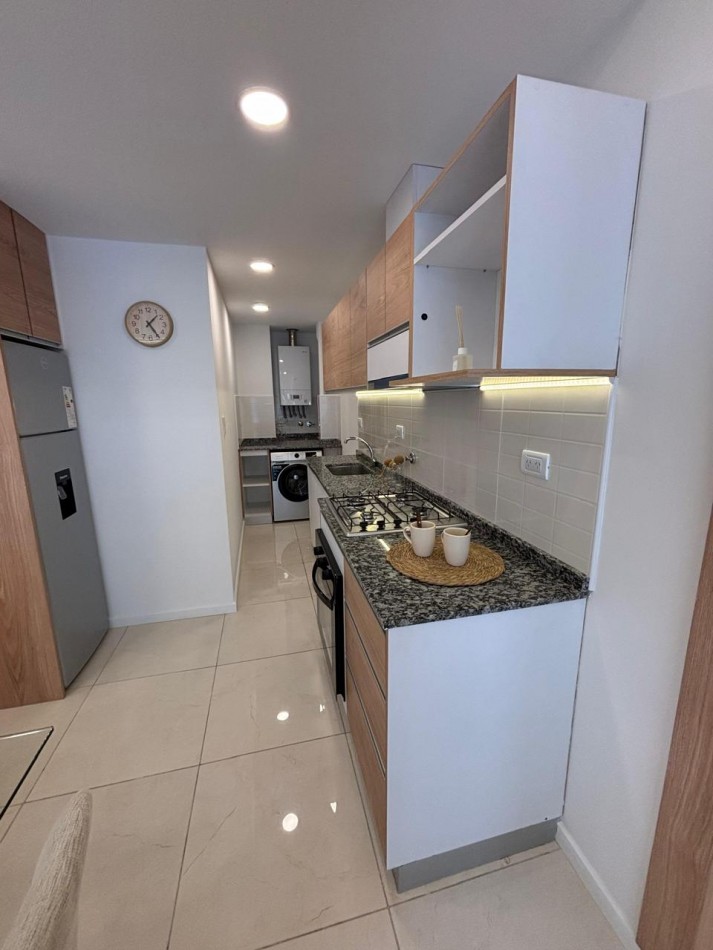 Venta Departamento 3 ambientes a la calle con Balcon