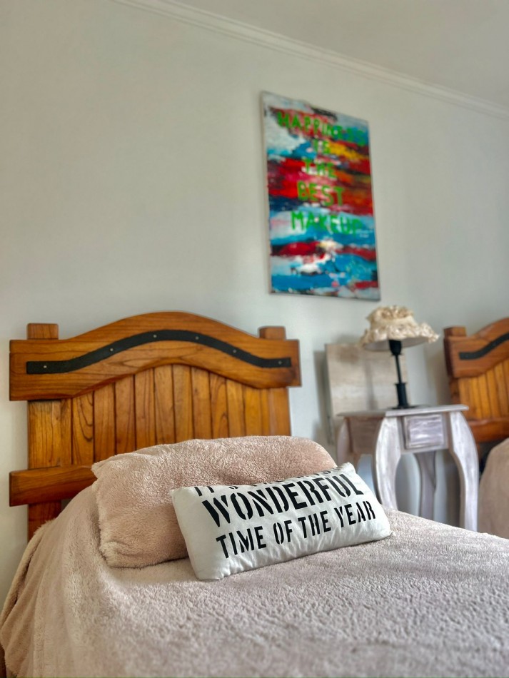 VENTA CASA 3 AMBIENTES A 150 METROS DEL MAR-