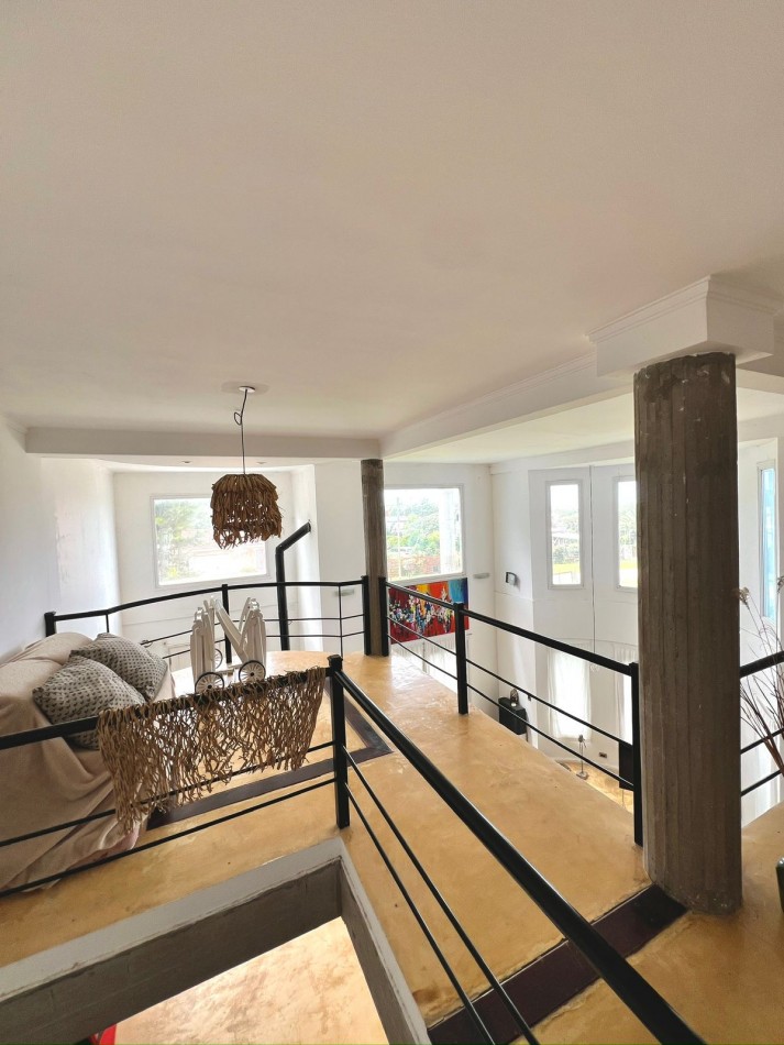 VENTA CASA 3 AMBIENTES A 150 METROS DEL MAR-