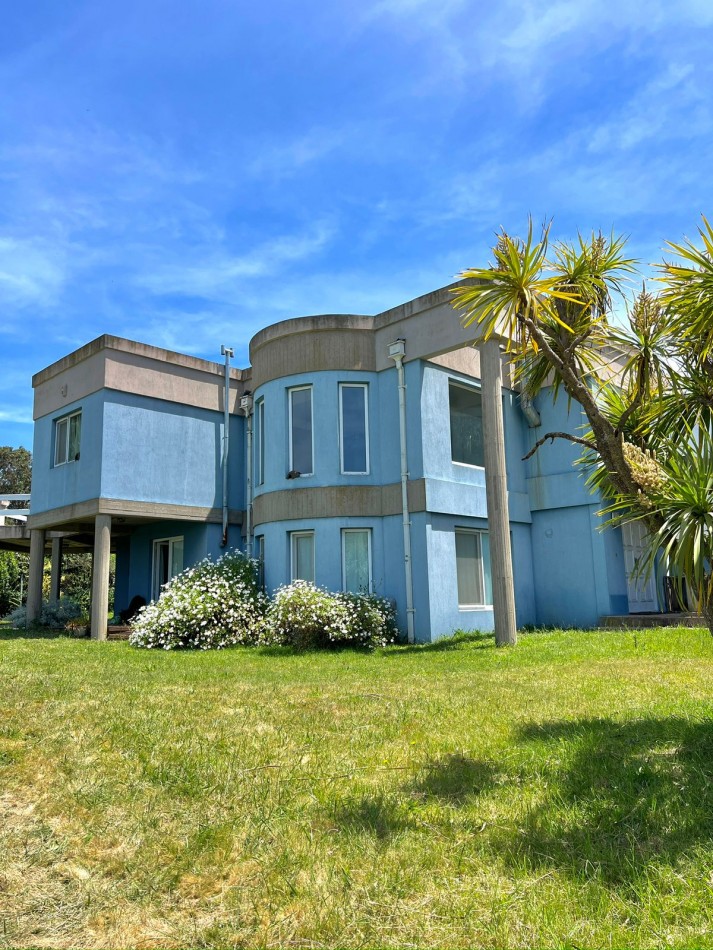 VENTA CASA 3 AMBIENTES A 150 METROS DEL MAR-