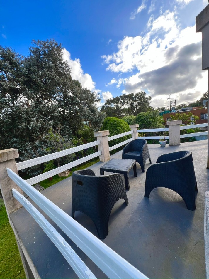 VENTA CASA 3 AMBIENTES A 150 METROS DEL MAR-