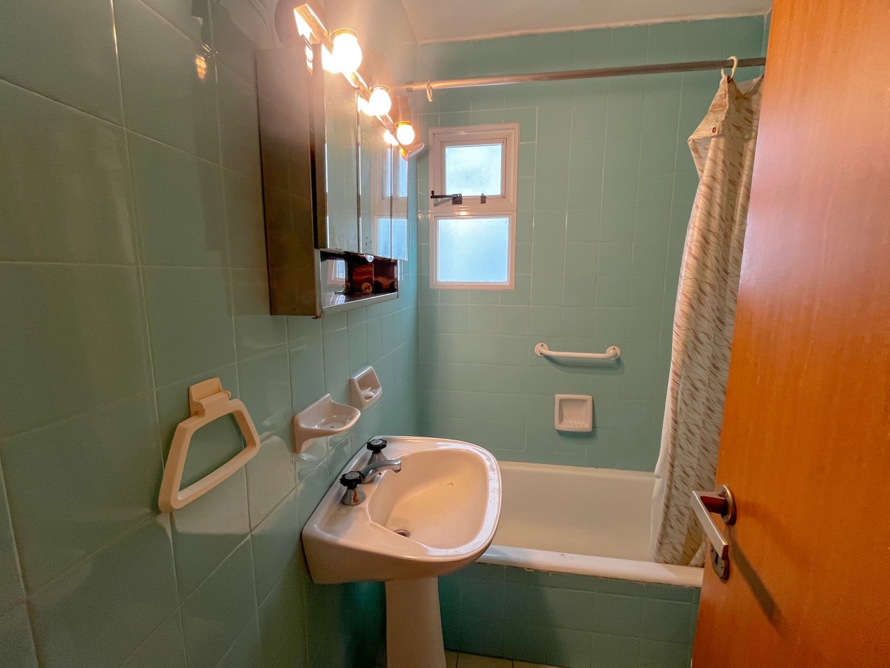 1 ambiente dividido, zona Aldrey