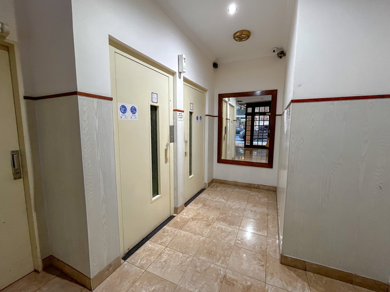 1 ambiente dividido, zona Aldrey