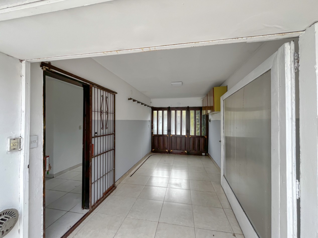 Venta casa 3 ambientes y dependencia Los Pinares