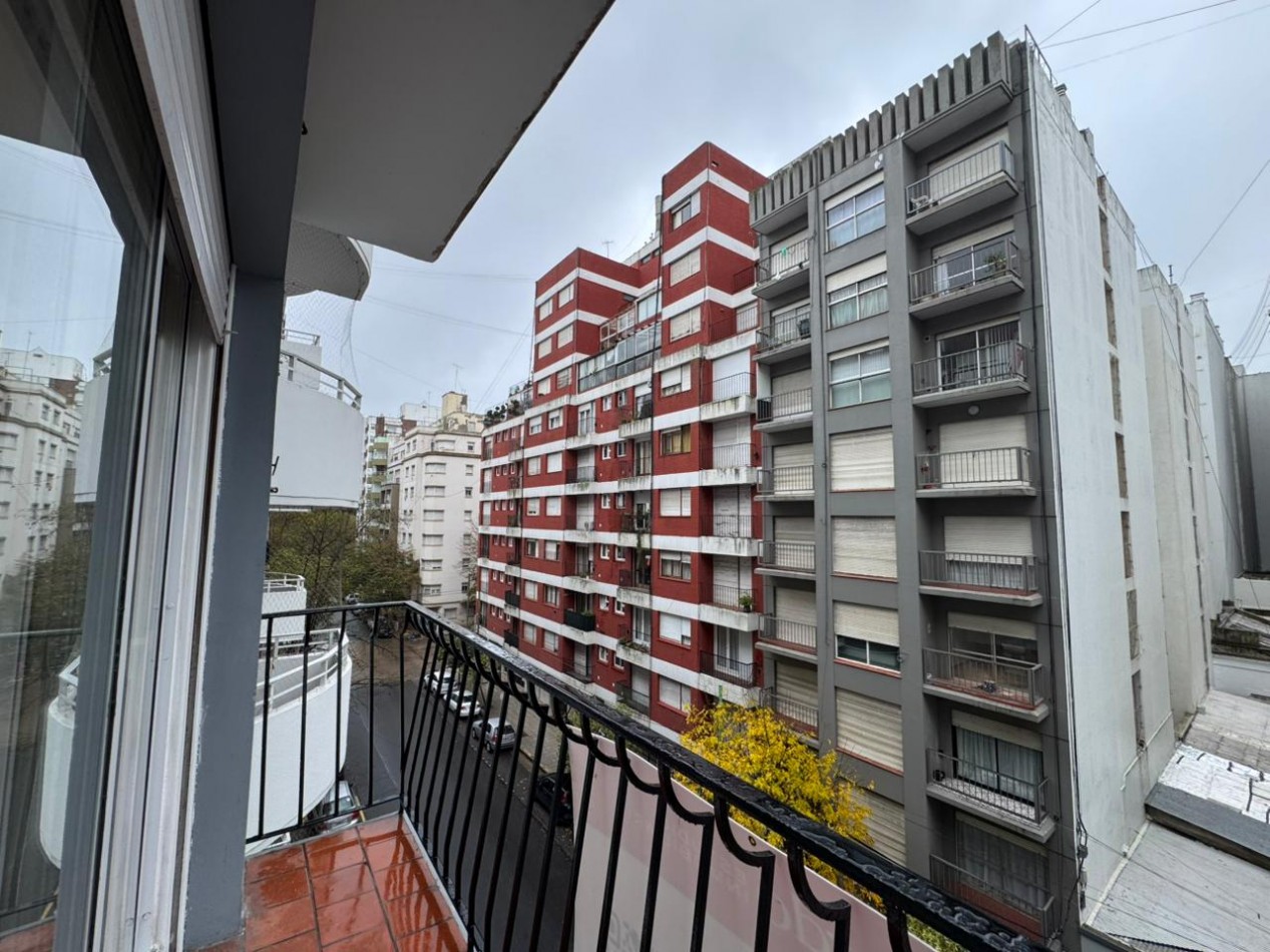 DEPARTAMENTO 3 AMBIENTES CON BALCON -FRENTE-